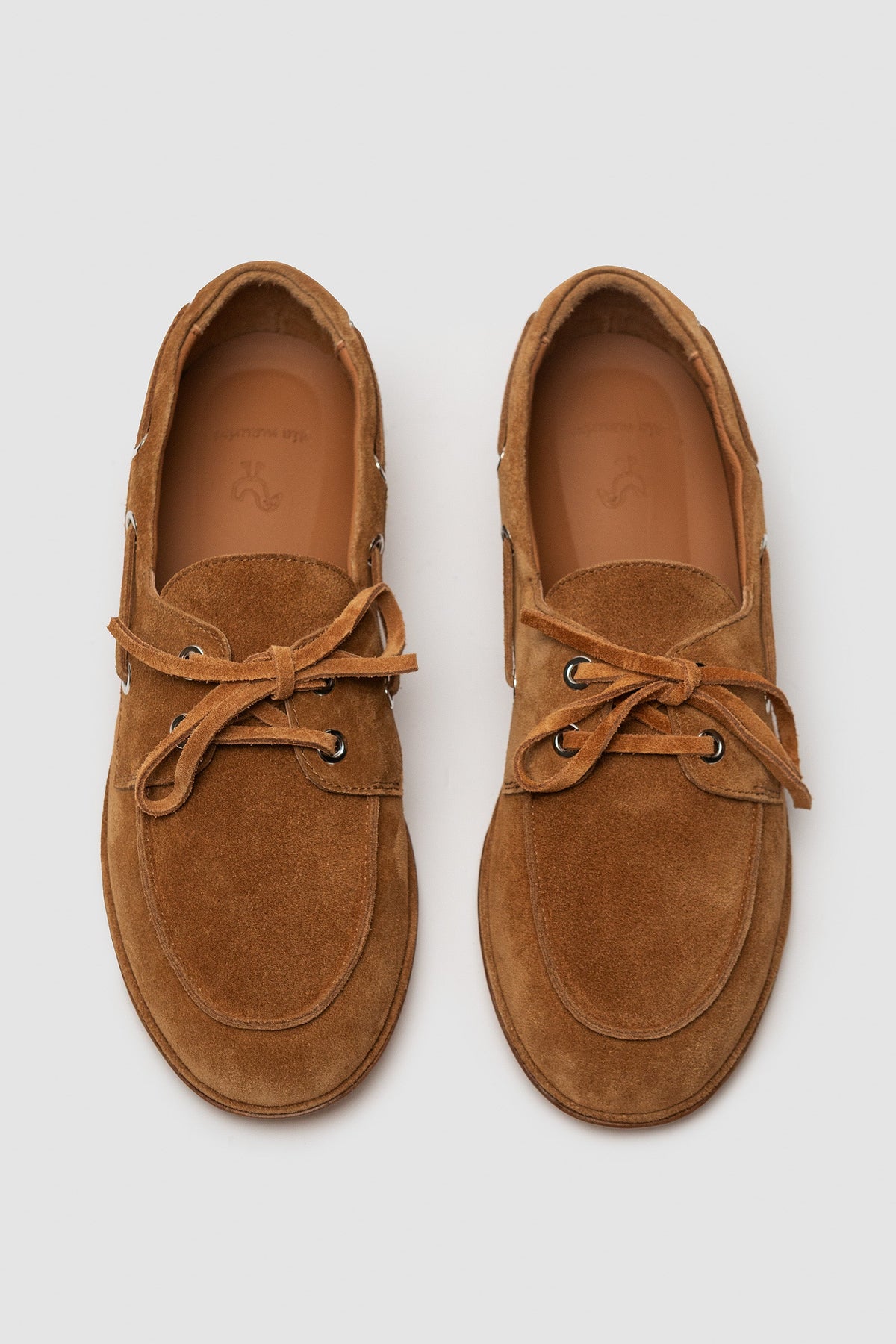 Polly light brown