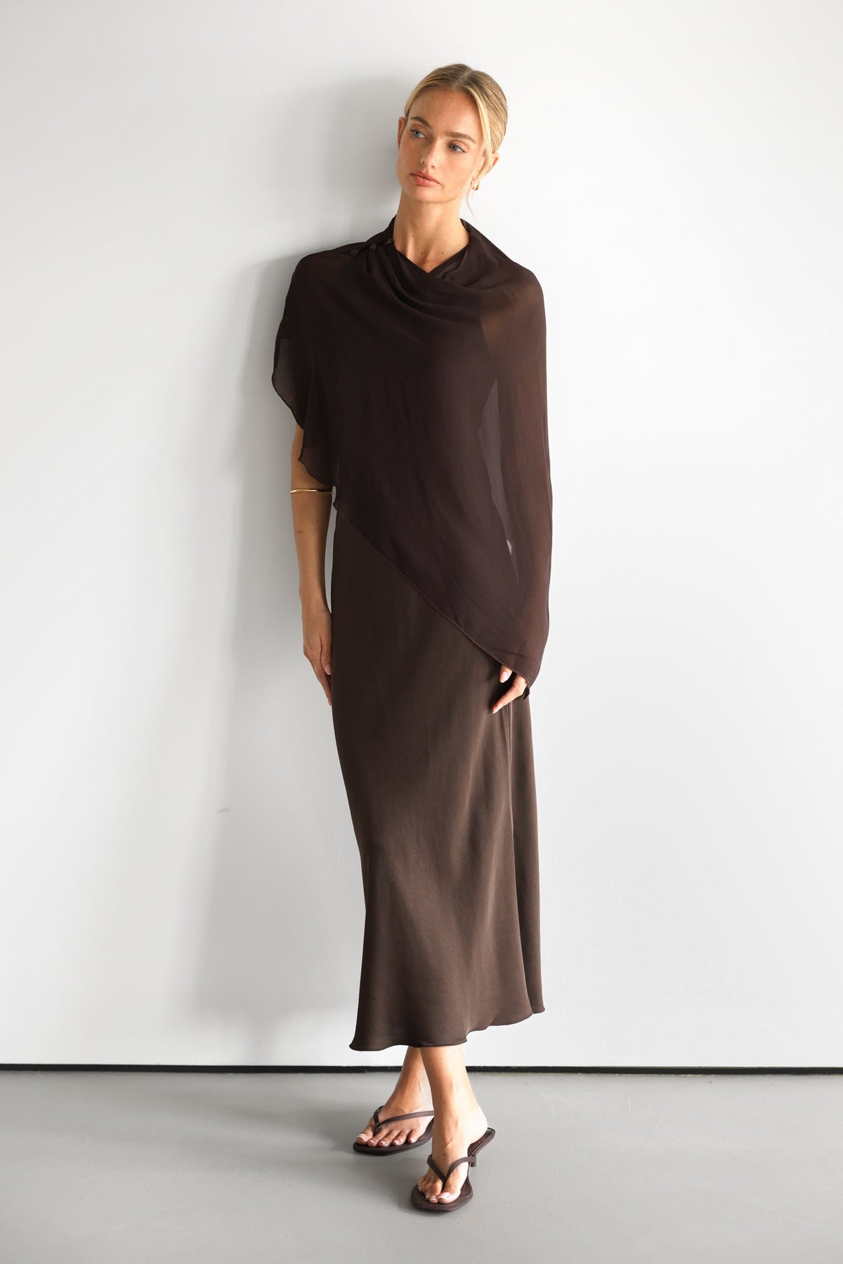 Lumi Asymmetric Poncho | Espresso Brown